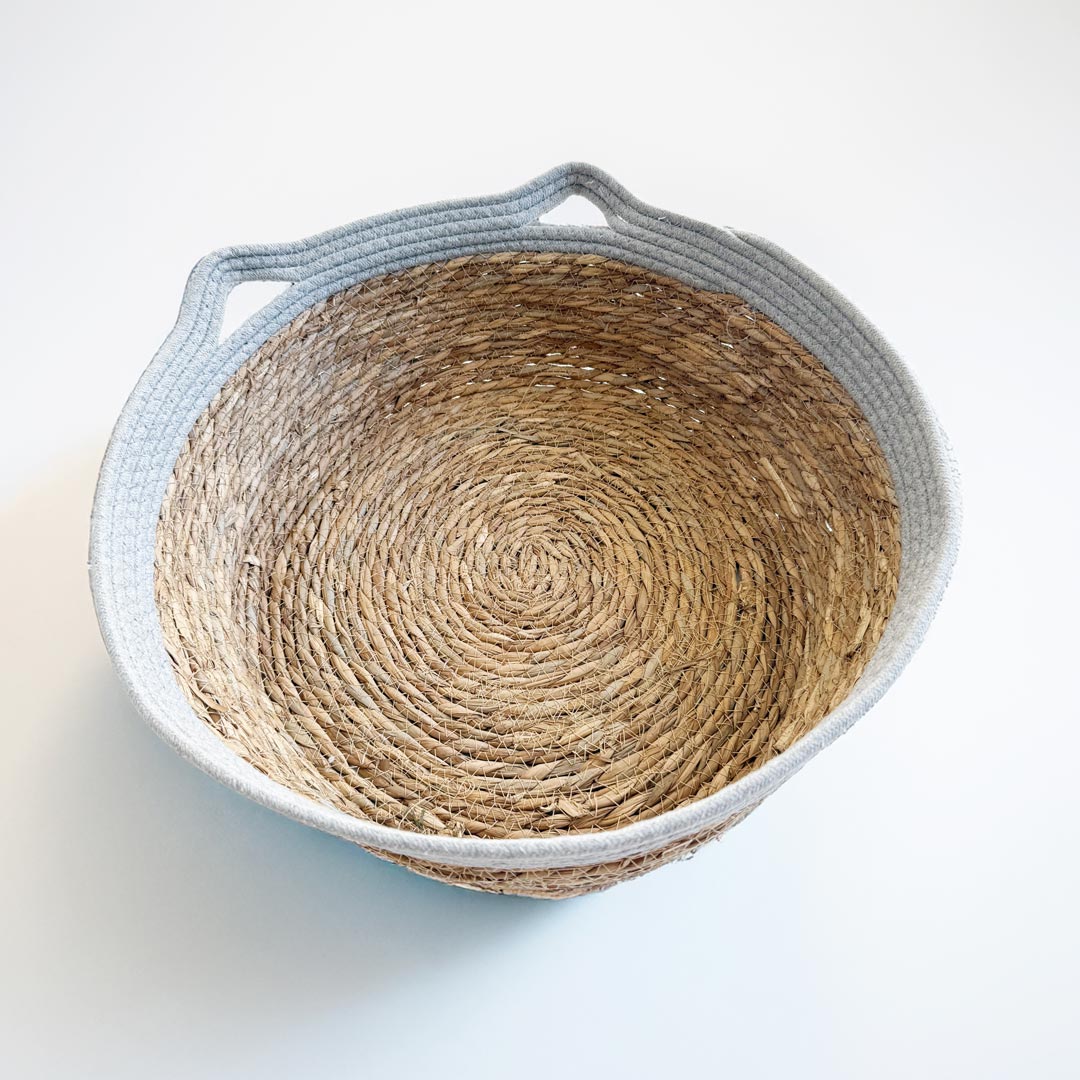 Handmade Woven Rattan Cat Bed with Cushion