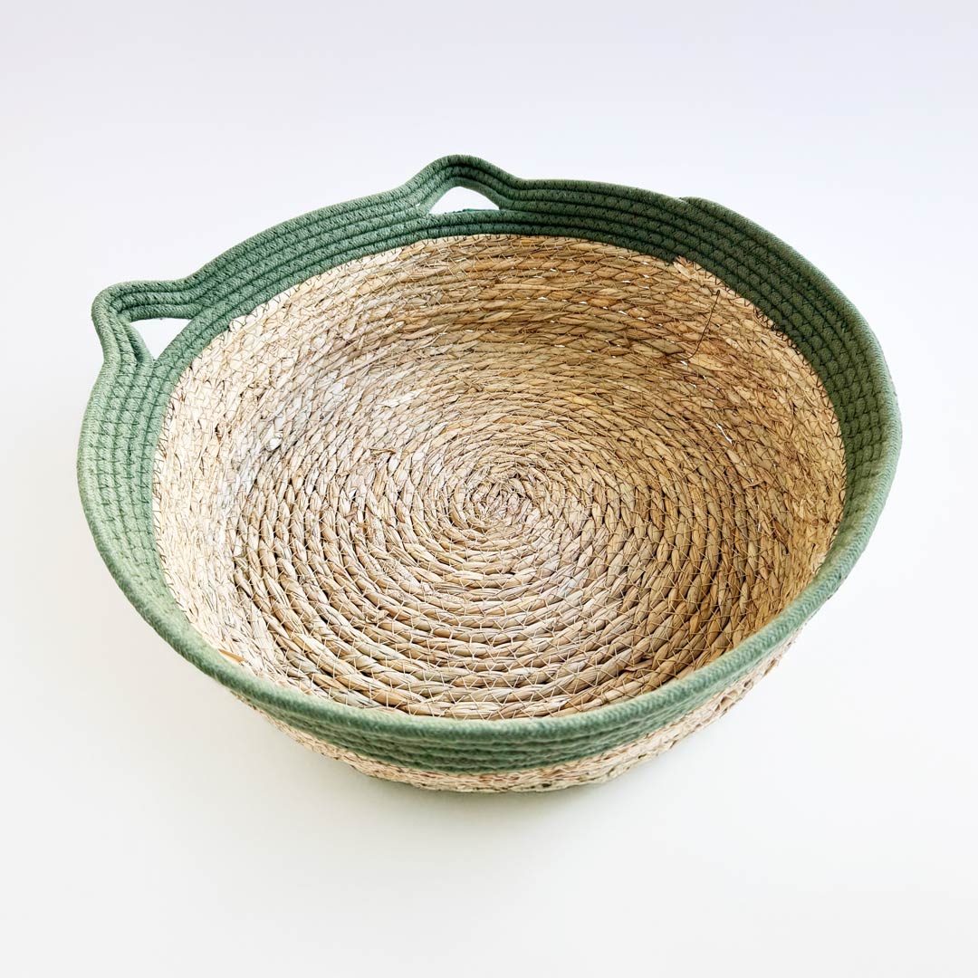 Handmade Woven Rattan Cat Bed with Cushion